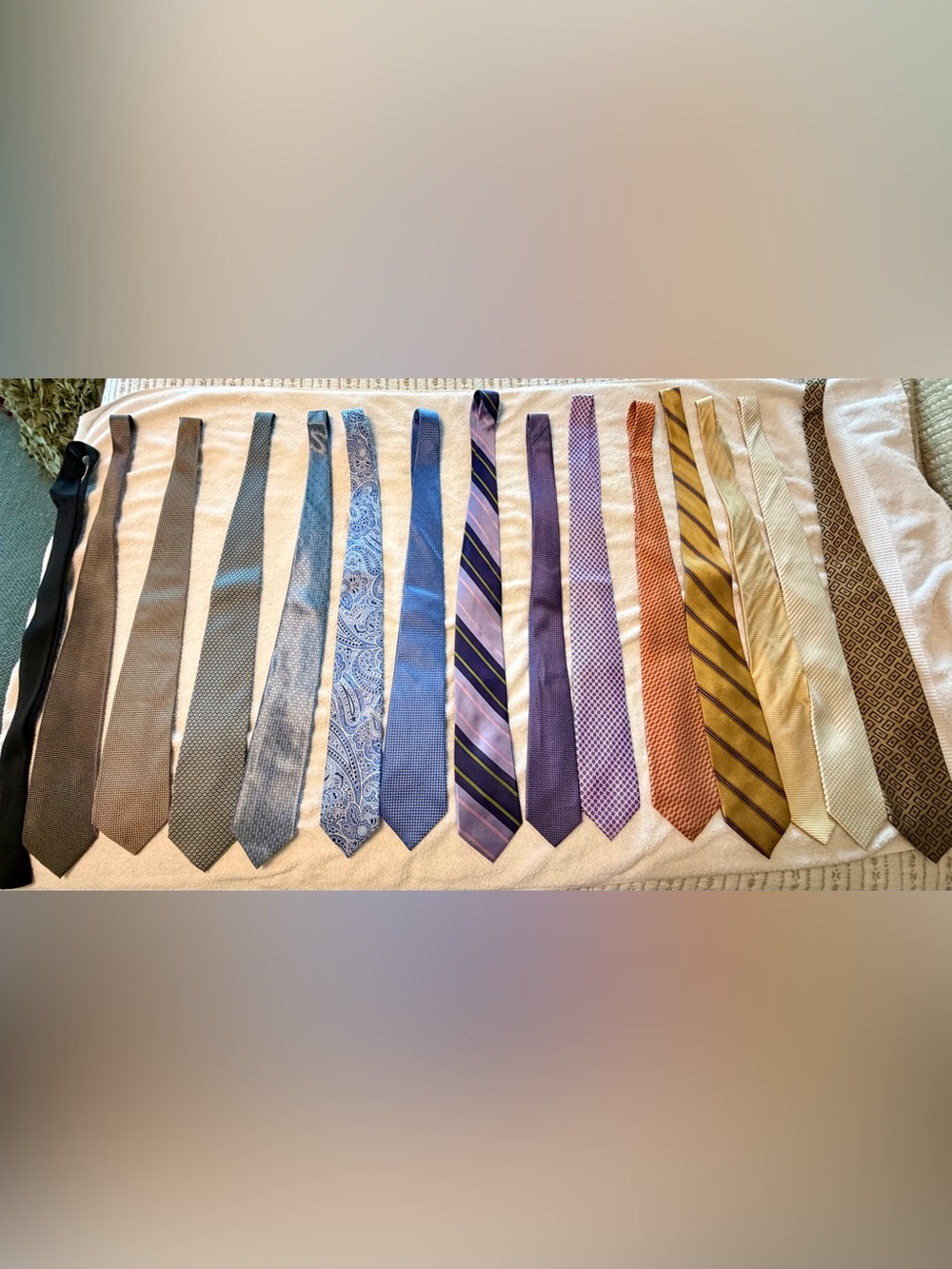 Jos. A. Bank Men's Tie Lot - Black, Gray, Blue, Purple, Gold, Brown, Tan